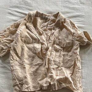 Everlane women’s Light Tan Casual Button Down Shirt